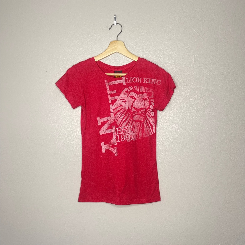 The Lion King Red White Crewneck Tee Shirt Size Medium